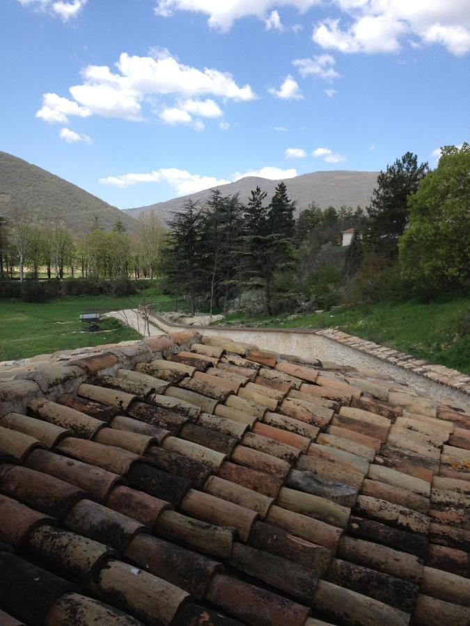 Bed and Breakfast Il Casale San Martino Норча Экстерьер фото