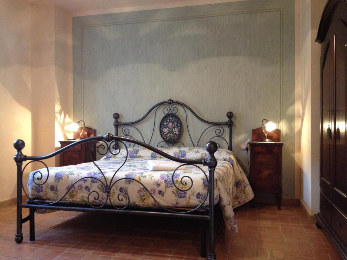 Bed and Breakfast Il Casale San Martino Норча Номер фото